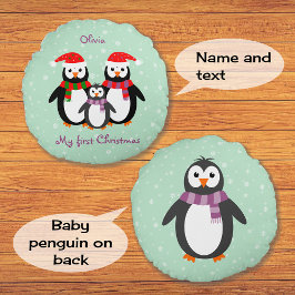 Erste Weihnachtspinguine, kundenspezifischer Text Rundes Kissen