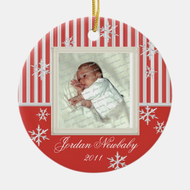 Erste Weihnachtsschneeflocken Rot Keramikornament (Vorne)