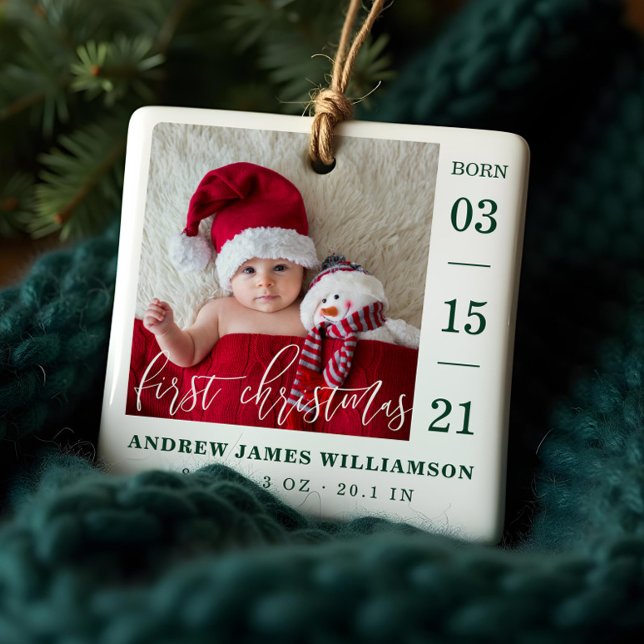 Erste Weihnachtsschrift Baby Birth Stats & Foto Keramikornament (First Christmas Script Baby Birth Stats & Photo Ceramic Ornament)