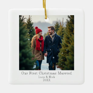 Erste WeihnachtsVerheiratet Verlobtes Foto Keramikornament