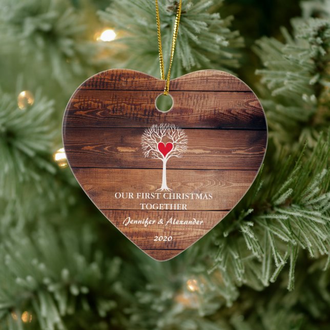 Erste Weihnachtszeit zusammen Liebe Baum rustikale Keramik Ornament (Baum)