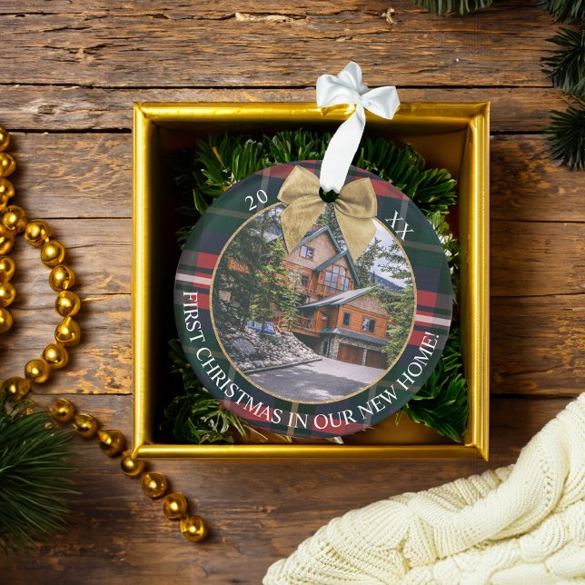 Erste XMax in unserem neuen Zuhause Red Green Kari Ornament (First XMax In Our New Home Red Green Plaid 2 Photo Ornament)