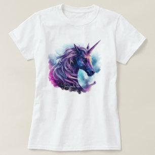 Erstelle Dein eigenes mythisches lila Einhorn T-Shirt