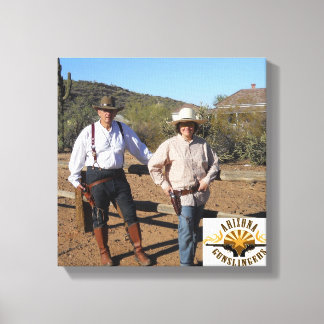 Erstellen Sie das Foto "Wrapped Canvas Gunslinger" Leinwanddruck