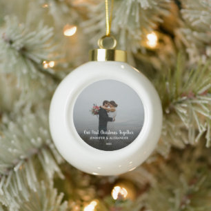 Erstellen Sie Ihr eigenes First Christmas Together Keramik Kugel-Ornament