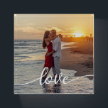 Erstellen Sie Ihr eigenes Liebe Script Romantic Co Briefbeschwerer<br><div class="desc">Unsere Hochzeitskollektion ist vollständig anpassbar, sodass Sie Ihre eigenen Hochzeitsdetails, Namen und Hochzeitsdatum hinzufügen können, um es wirklich personalisiert und einzigartig zu machen. Mit einer Reihe von Fotokarten, wie z.B. Hochzeitsankündigungen, Save the Dates und Wedding Invitations, können Sie es ganz einfach zu sich selbst machen und ein einheitliches Aussehen für...</div>