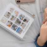 Erstellen Sie Ihre eigene 12 FotoCollage Personali Planer<br><div class="desc">Erstellen Sie Ihre eigene Foto Collage personalisiert 2025 Jahr Planer mit 12 Ihrer Lieblings-Bild-Snaps! Der Hintergrund mit weißem Hintergrund kann auf eine beliebige Farbe geändert werden,  und der gesamte Text lässt sich mit der bereitgestellten Vorlage leicht anpassen.</div>