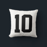 Erstellen Sie Ihre eigene persönliche Jersey-Numme Kissen<br><div class="desc">Erstellen Sie Ihr eigenes individuelles Jersey Nummer Throw Kissen. Wählen Sie Nummer 10 oder eine andere Spielernummer aus.</div>