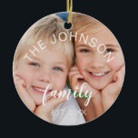 Erstellen Sie Ihre eigene Weihnachts-Familienfotov Keramik Ornament<br><div class="desc">Erstellen Sie Ihre eigene Weihnachtsfamilie Foto Template Ornament mit individuellem Bild macht ein perfektes Personalisiertes Weihnachtsgeschenk. Dieses moderne und elegante Weihnachtsschmuck aus dem Foto ist ein großartiges Geschenk für Großmutter,  Großvater,  Mutter oder Vater.</div>