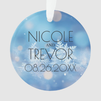 Erstellen Sie Ihre eigenen blauen Bokeh-Schneefloc Ornament