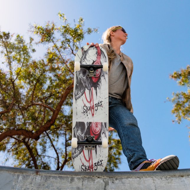 Erstellen Sie Ihre eigenen Edgy Fashion Skull Styl Skateboard (Außenbereich 1)