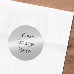 Erstellen Sie Ihre eigenen metallischen Silber-Imi Runder Aufkleber<br><div class="desc">Erstellen Sie Ihren ganz eigenen personalisierten Aufkleber. Laden Sie lustige Bilder coole Designs inspirierenden Text oder sogar Ihr Firmenlogo hoch. Mit diesem einfach zu bedienenden Design-Tool ist es so einfach, das Bild in jemandes Gedanken zu halten. Klicken Sie auf Personalisieren, Sie können einfach den Text hier ändern - oder um...</div>
