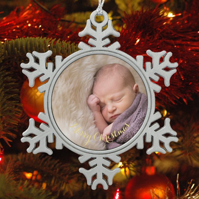 Erstellen Sie Personalisiertes Foto Gold Text Baby Schneeflocken Zinn-Ornament (Create Personalized Photo Gold Text Baby's First Snowflake Pewter Christmas Ornament)