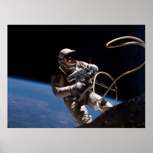 Erster American Spacewalk (Gemini 4) Poster