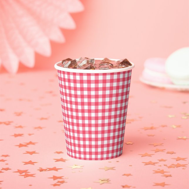 Erster Geburtstag mit rotem Gingham Pappbecher (Insitu)