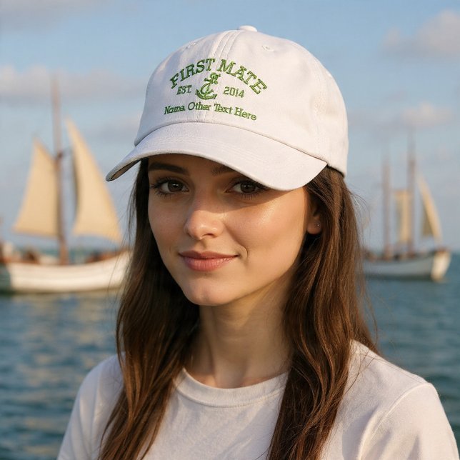 Erster Maat Mit Anker Personalisiert Bestickte Baseballkappe (First Mate With Anchor Personalized Embroidered Baseball Cap by Ricaso - add own text, date )