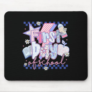 Erster Schultag Zurück zur Schule Lehrer Junge Mäd Mousepad