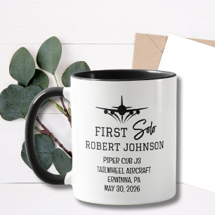 Erster Solo-Flugzeug PILOT Einfache Personalisiert Tasse