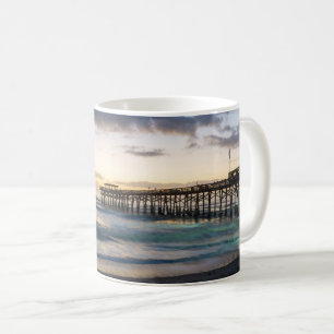 Erster Sonnenaufgang bei der Tasse des Cocoffee-Ka