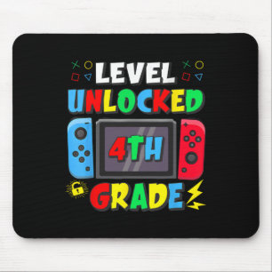 Erster Tag der 4. Klasse Level freigeschaltet Spie Mousepad