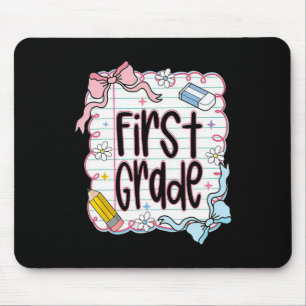 Erster Tag der ersten Klasse Coquette-Schleife für Mousepad