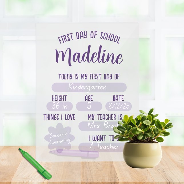 Erster Tag der Schule Acrylschild (Reuse this custom, cute first day of school acrylic sign for years to come! )