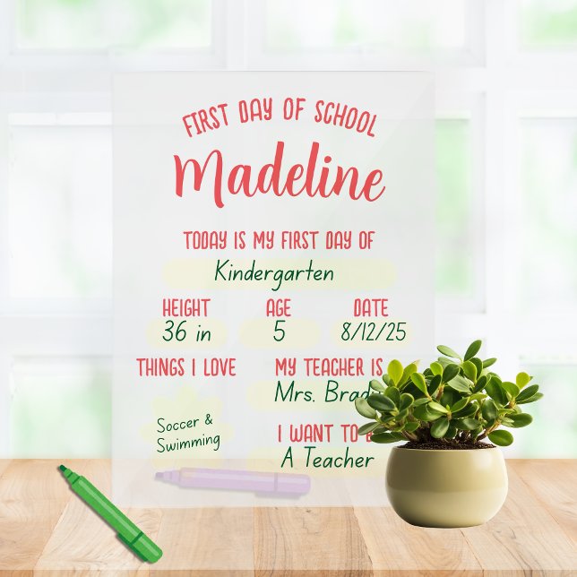 Erster Tag der Schule Acrylschild (Reuse this custom, cute first day of school acrylic sign for years to come! )