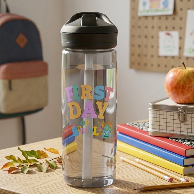 Erster Tag der Schule Wasser Flasche mit Namen (Von Creator hochgeladen)