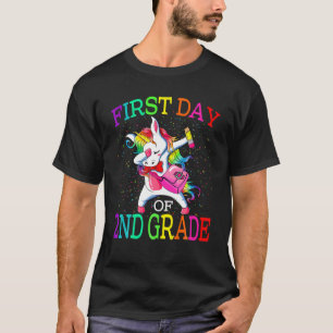 Erster Tag der zweiten Klasse Einhorn zurück zur S T-Shirt