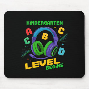 Erster Tag im Kindergarten Klassenstufe beginnt Sh Mousepad