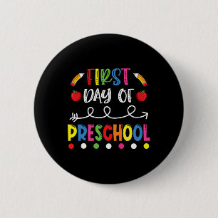 Erster Tag im Kindergarten Zurück zur Schule Lehre Button