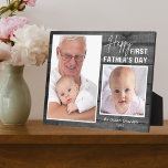 Erster Vatertag New Opa Black Wood 2 Foto Fotoplatte<br><div class="desc">Die Geschenkidee des Ersten Vaters für den neuen Großvater - Eine moderne Foto-Plakette mit einem Collage Raster,  erstellt mit 2 Bildern und Nachrichten auf einem trendigen Holz-Texturhintergrund.</div>