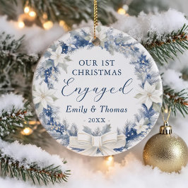 Erster Weihnachten verlobt Floraler Kranz Foto Keramik Ornament