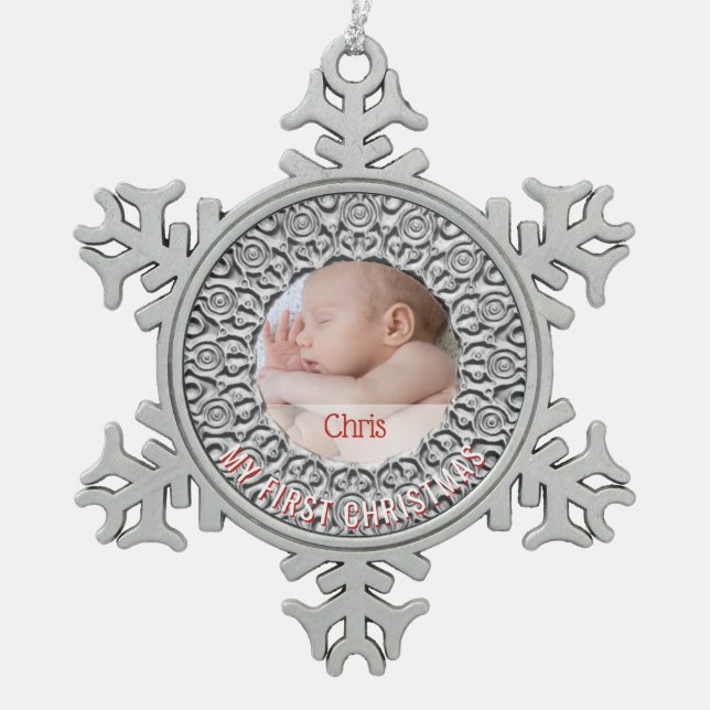 Erster Weihnachtsbaby-Foto-Namen-elegantes Schneeflocken Zinn-Ornament (Vorderseite)