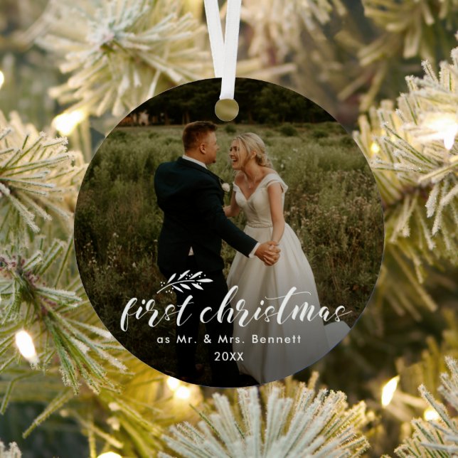 Erster Weihnachtschic Handgeschriebener Feiertag Ornament Aus Metall (InSitu)