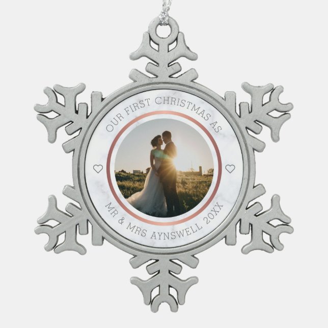 Erster Weihnachtsmann & Foto Elegant Marmor Schneeflocken Zinn-Ornament (Vorderseite)