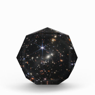 Erstes Deep Field of Universe von James webb Fotoblock