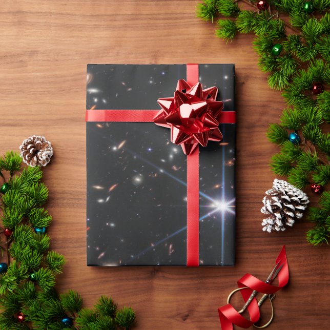 Erstes Deep Field of Universe von James webb Geschenkpapier (Feiertagsgeschenk)