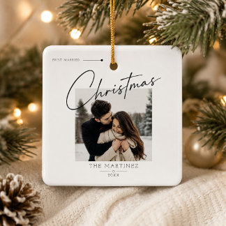 Erstes verheiratetes Weihnachten Winter Schrift Fo Keramikornament