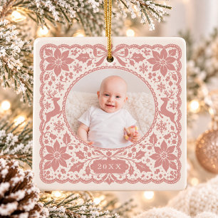 Erstes Weihnachten des Babys Dusty Rose Spitze Qua Keramikornament