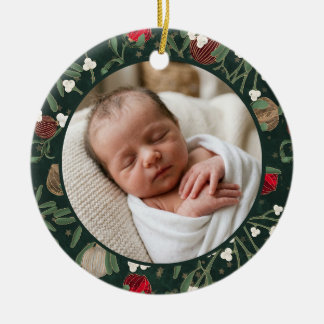 Erstes Weihnachten des Babys Vintage Grün Florales Keramik Ornament