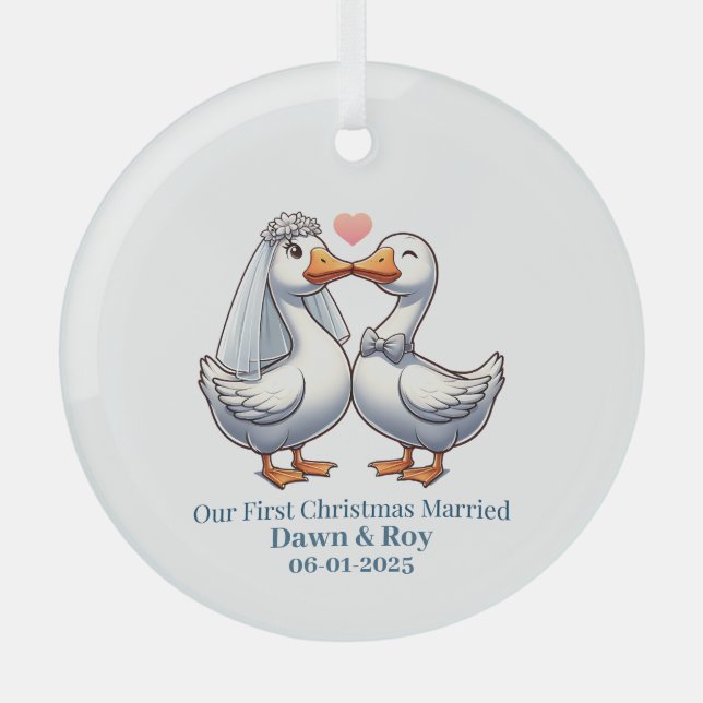 Erstes Weihnachten verheiratet, personalisiertes G Ornament Aus Glas (Vorderseite)
