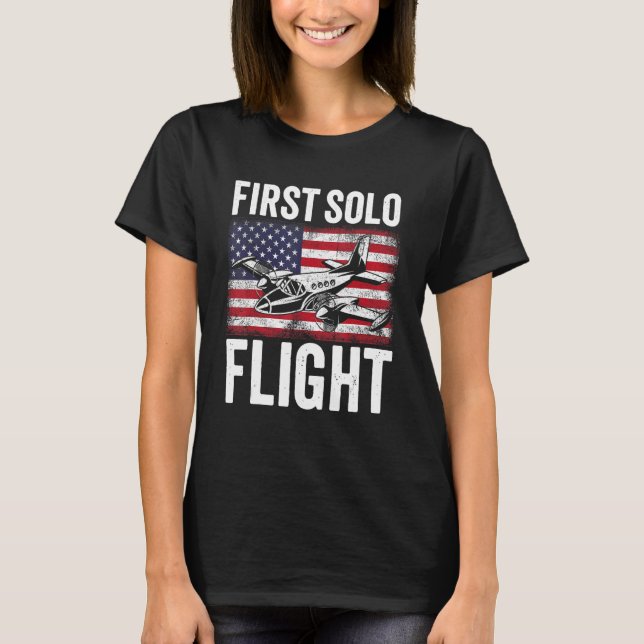 Erstflug von Flugzeug-Piloten mit Solo T-Shirt (Vorderseite)