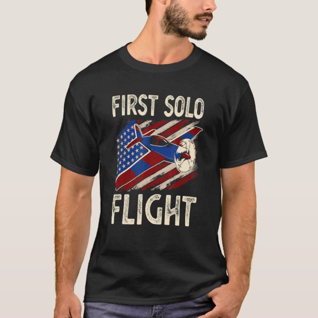 Erstflug von Flugzeug-Piloten mit Solo T-Shirt (Vorderseite)