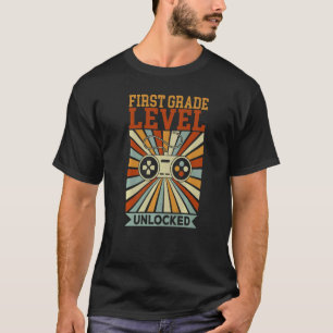Erstklässler freigeschaltet Gamer 1. Schultag T-Shirt