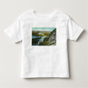 Erstklippen-Ansicht von See Megunticook Kleinkind T-shirt