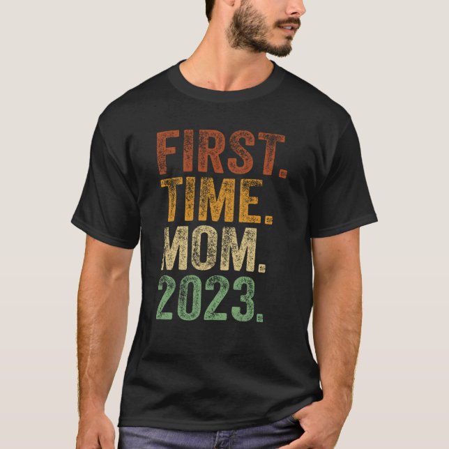 Erstmalige Mama 2023 Shirt Schwangere Mama Mutter  (Vorderseite)