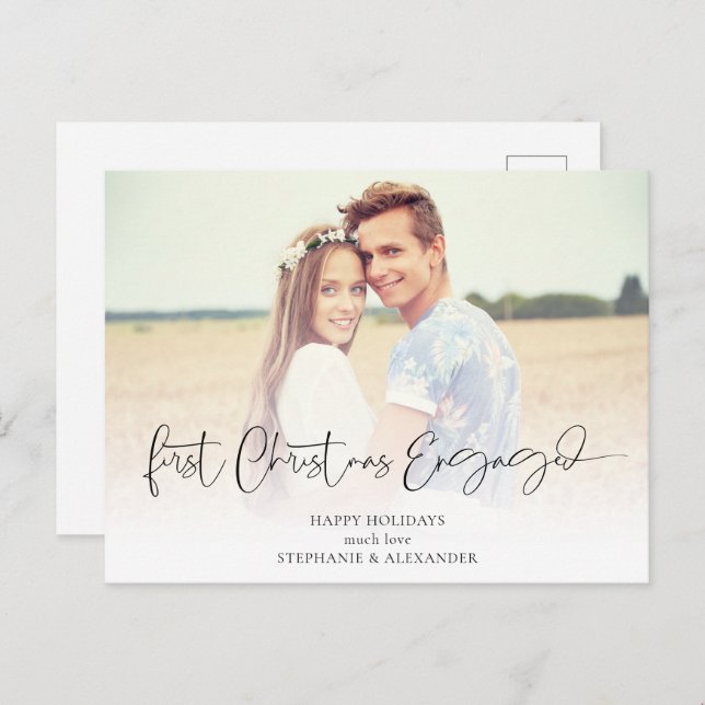 Erstmaliges Verlobtes Foto Overlay-Namen Feiertagspostkarte (Vorne/Hinten)