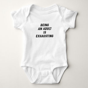 Erwachsene zu sein erschöpft baby strampler