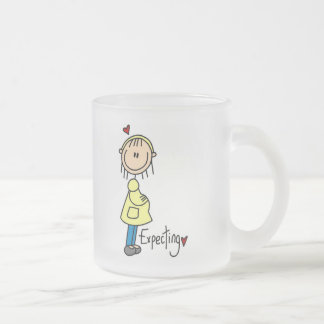 Erwartung der Baby-T-Shirts und der Geschenke Mattglastasse